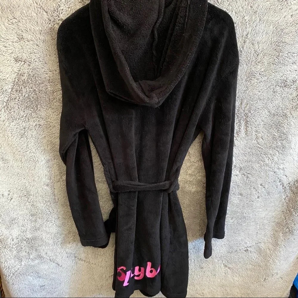 Playboy Robe - Picture 2 of 5